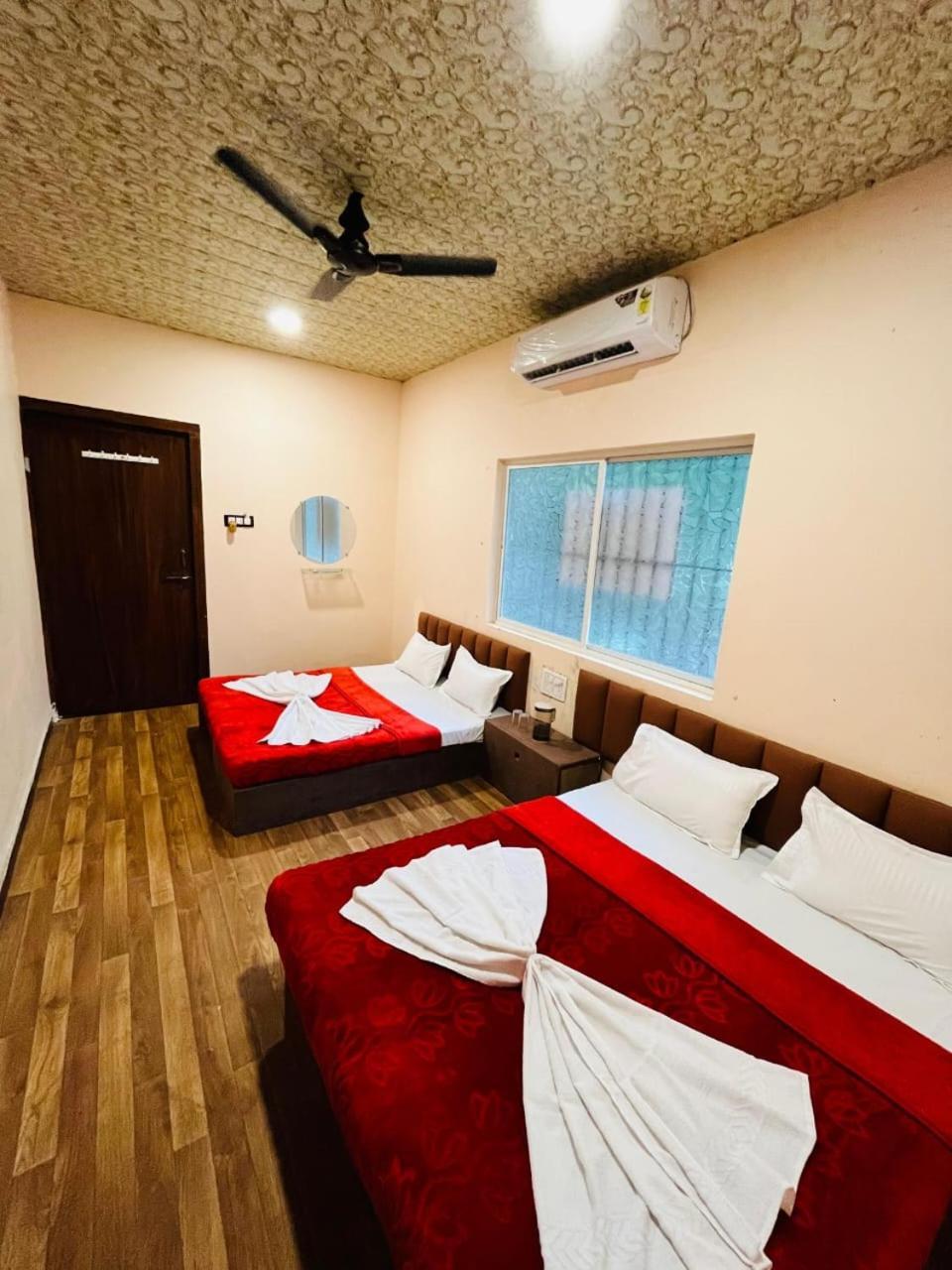 אויאיין Hotel Maheshwari Green'S מראה חיצוני תמונה