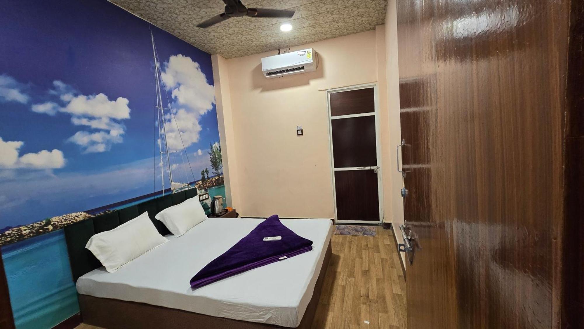 אויאיין Hotel Maheshwari Green'S מראה חיצוני תמונה