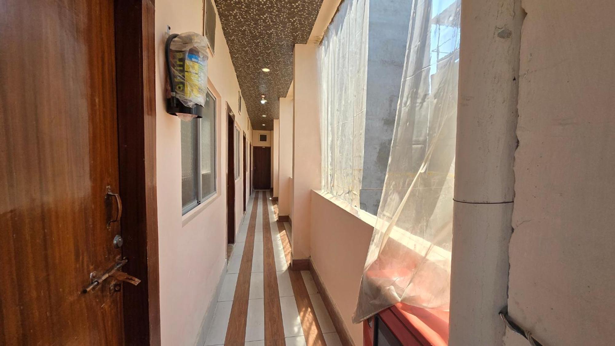 אויאיין Hotel Maheshwari Green'S מראה חיצוני תמונה