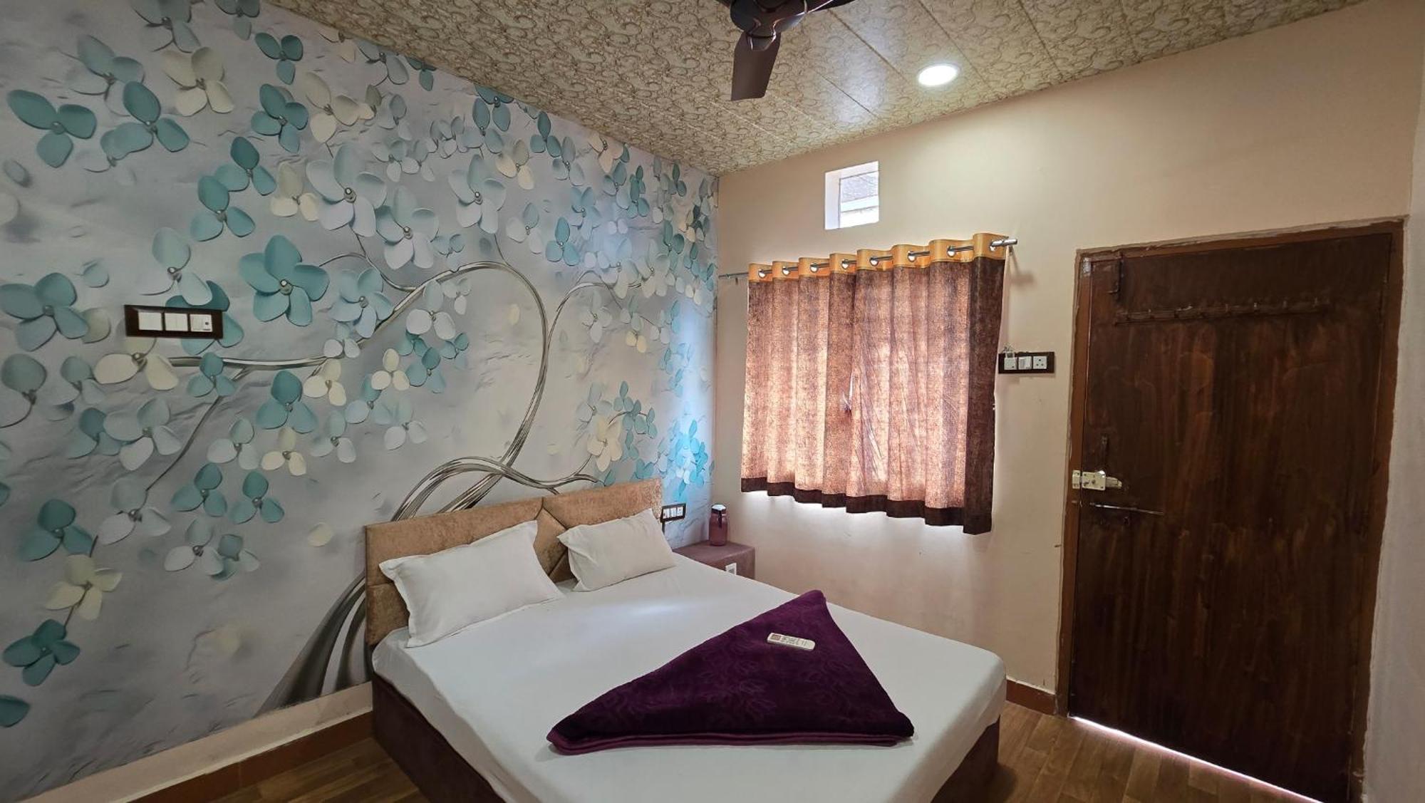 אויאיין Hotel Maheshwari Green'S מראה חיצוני תמונה