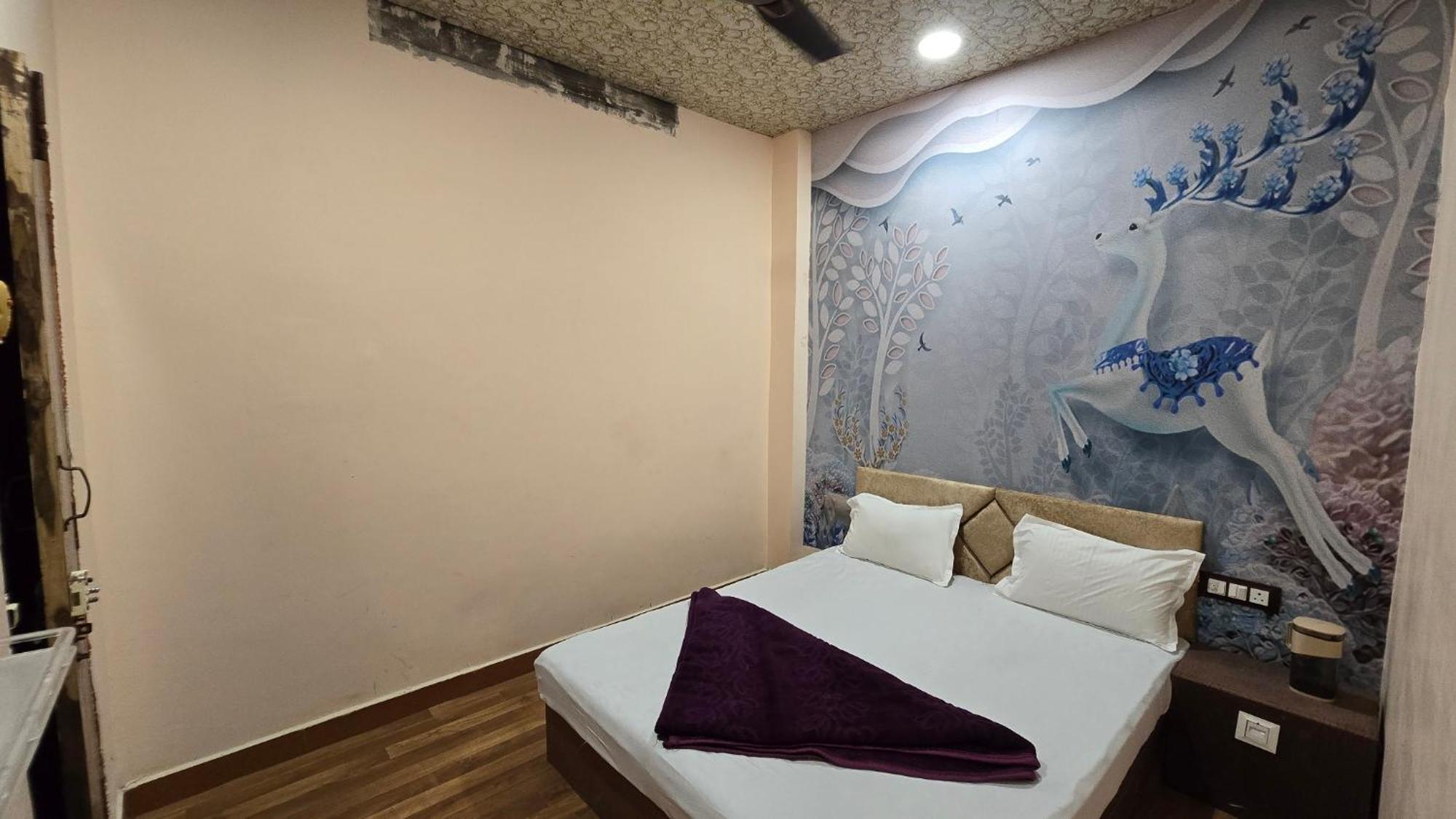 אויאיין Hotel Maheshwari Green'S מראה חיצוני תמונה