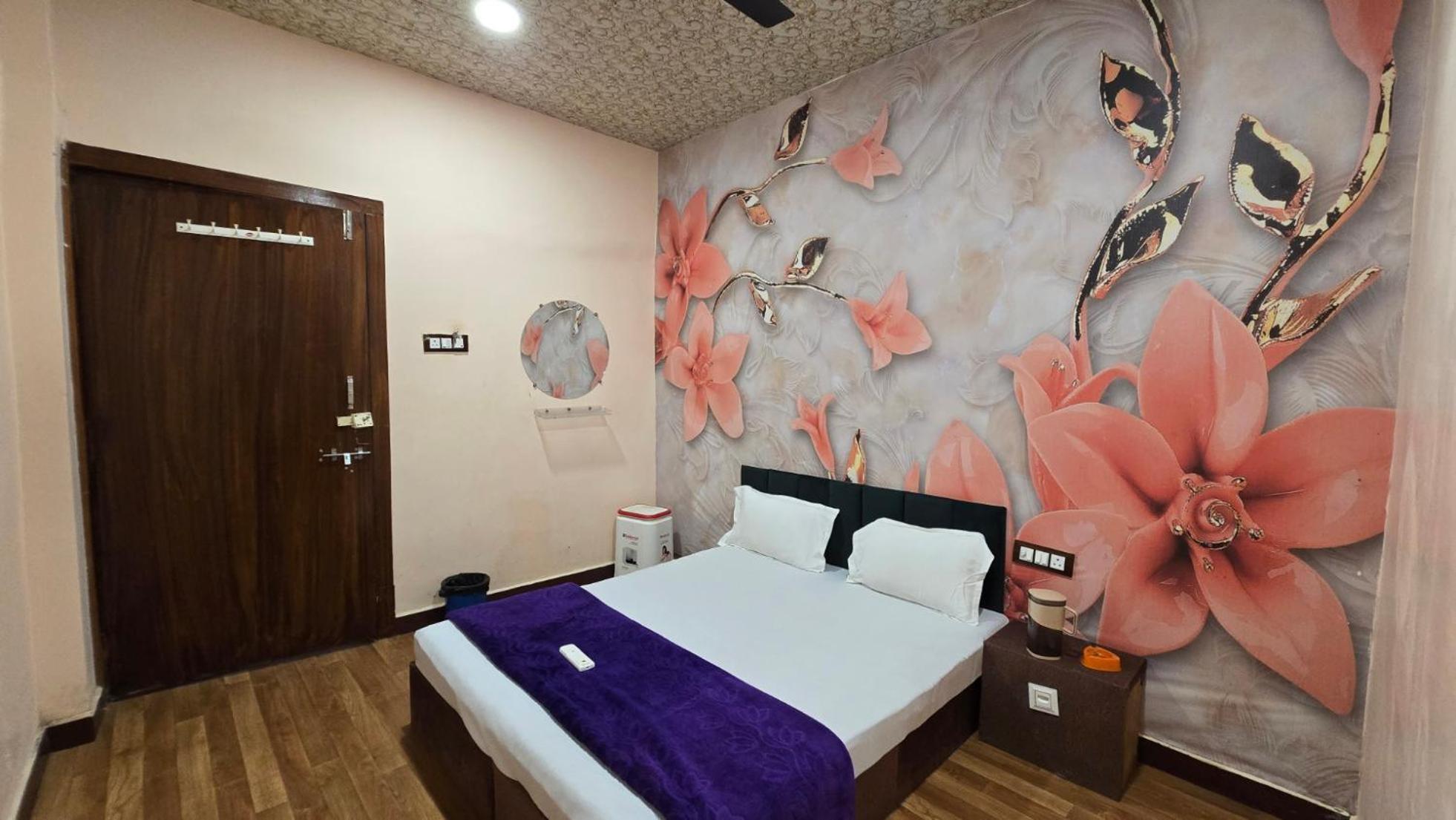 אויאיין Hotel Maheshwari Green'S מראה חיצוני תמונה